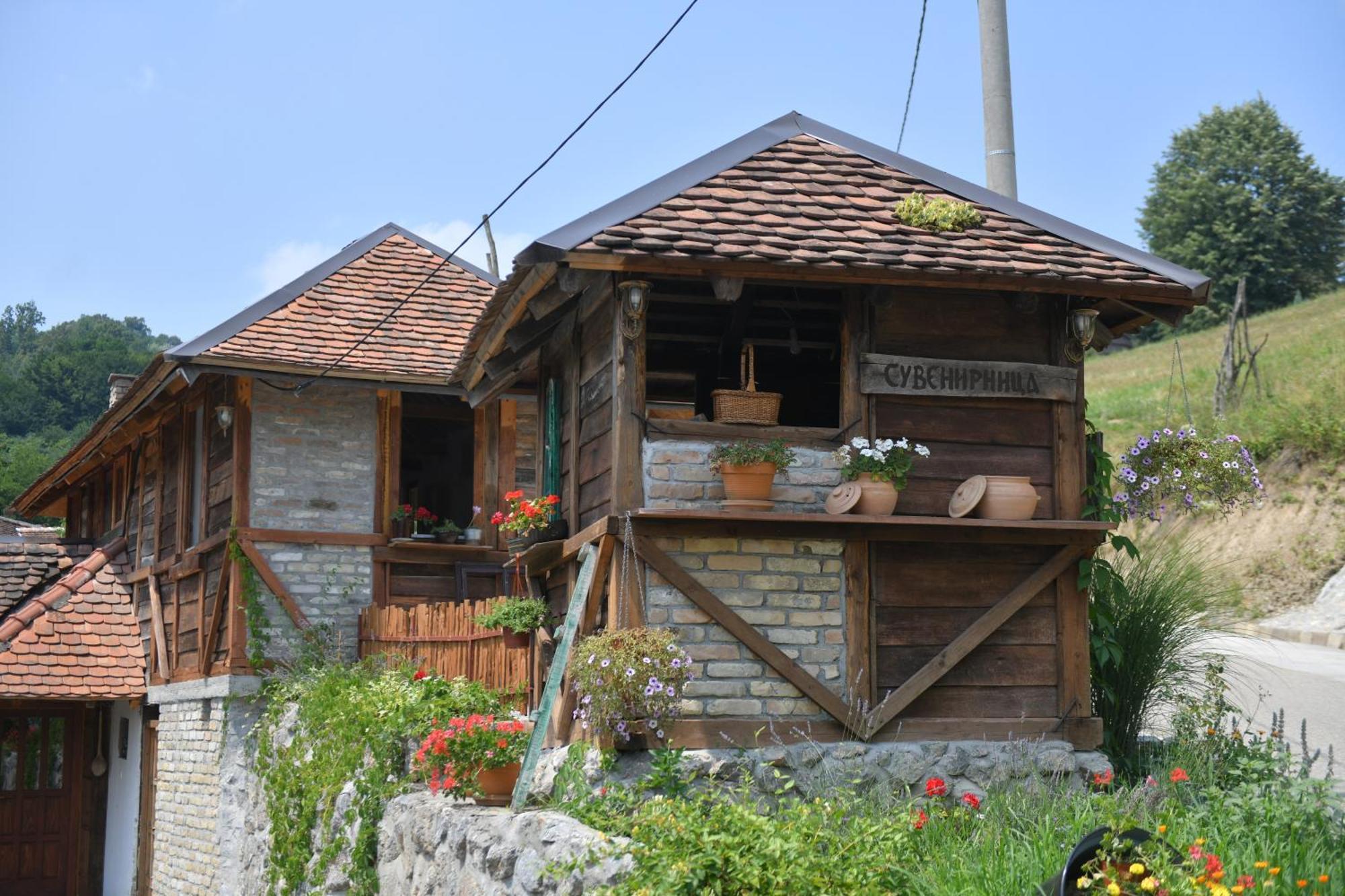 Konak Dobri Potok Krupanj Exteriér fotografie