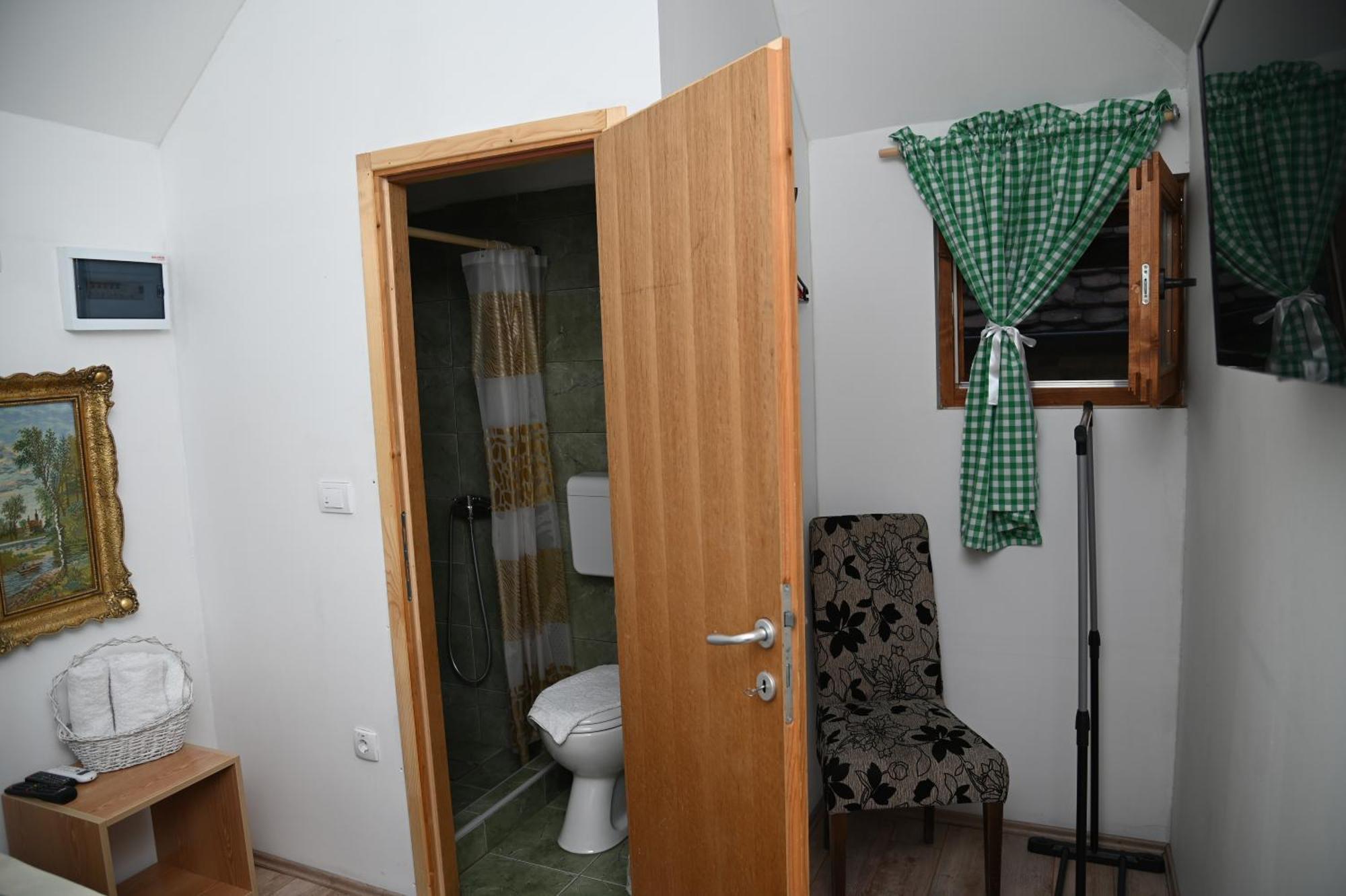 Konak Dobri Potok Krupanj Exteriér fotografie