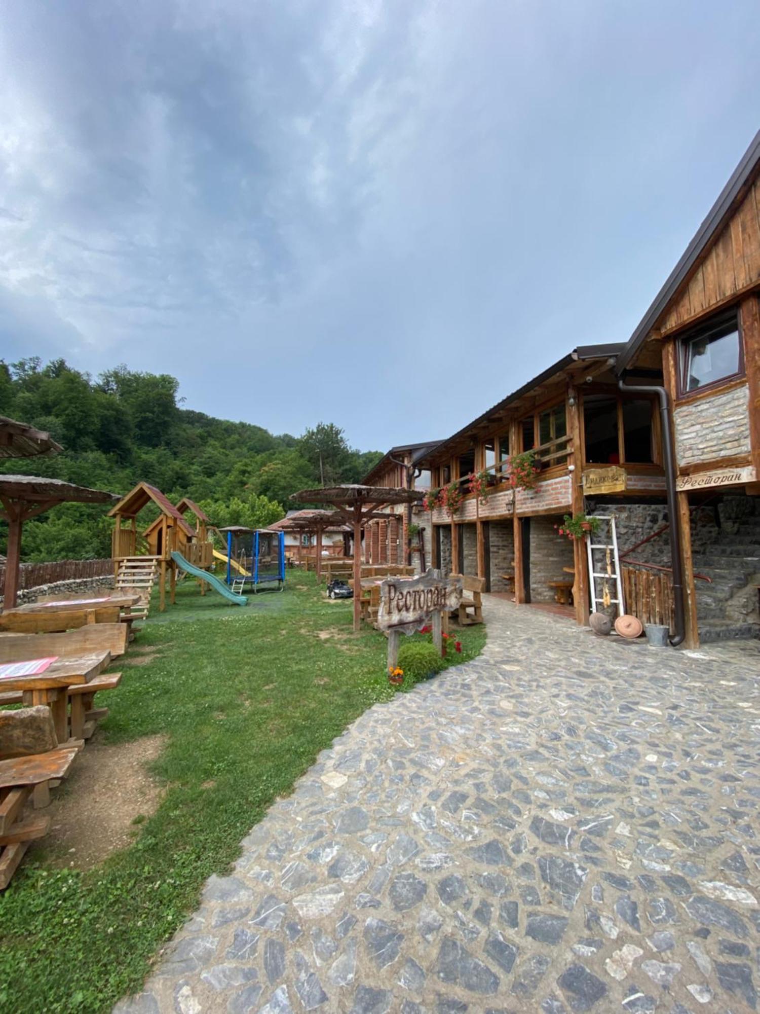 Konak Dobri Potok Krupanj Exteriér fotografie